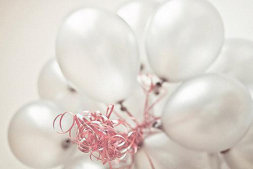 陈凯林梦涵的小说 末日美女如云，我有无限物资小说免费阅读