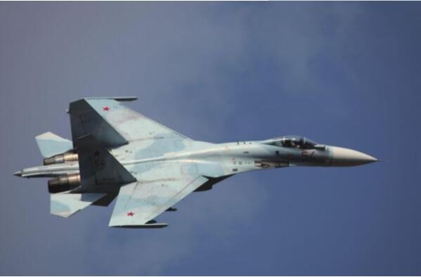 俄罗斯十大最强武器，重型战斗机排榜首，第二是世界枪王