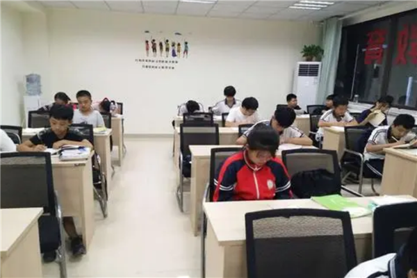 晋江市十大教育培训机构排名 魔奇英语培训学校上榜