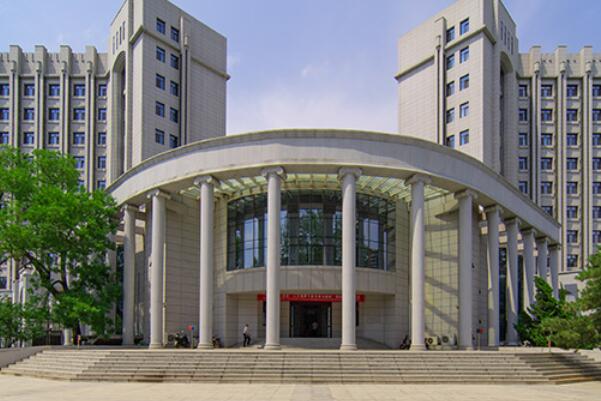 十大法学专业最好的大学，北京大学上榜，第五是珞珈山上的王牌军