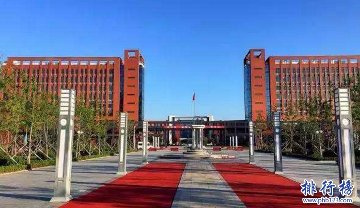 北京排名前十的大学 清华北大名列前茅