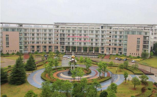 2017年湖北省专科学校排行榜：武汉职业技术学院第一，理工占多数