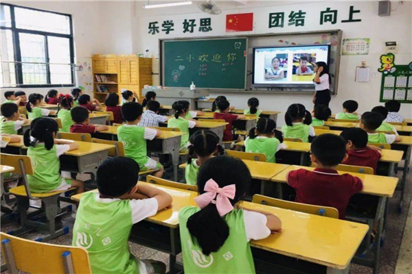 西藏私立小学排名榜 拉萨市文博学校上榜西藏藏热小学教师一流