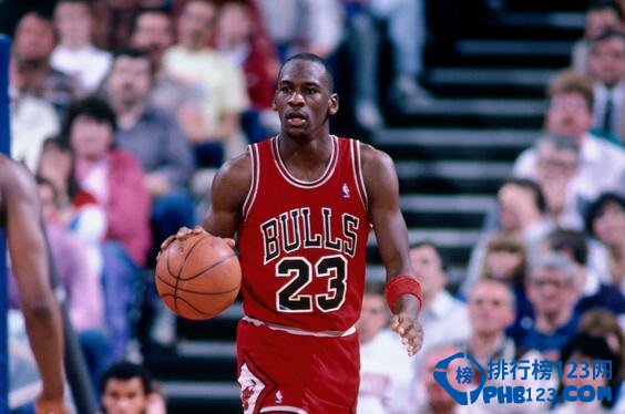 NBA1984年选秀顺位球员名单：竟有两人力压乔丹，篮球之神仅列第3