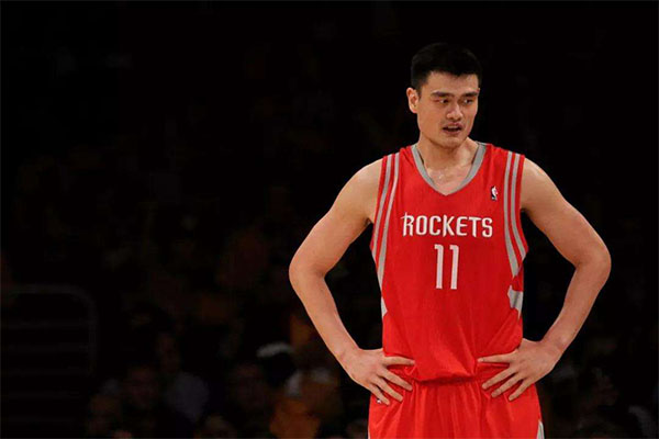 中国篮球明星排名前十 周鹏、朱芳雨和王治郅上榜