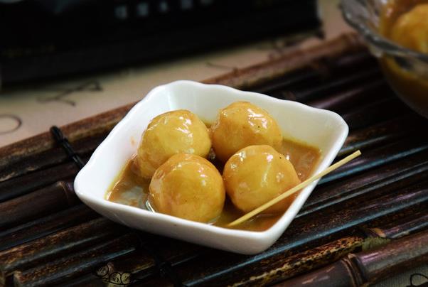 香港必吃的十大美食，第一名咖喱鱼丸，第三名大家都喜欢吃