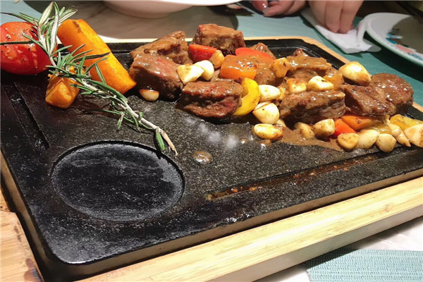 乐山十大顶级餐厅排行榜 千里走单骑乐山上榜第二自然优美