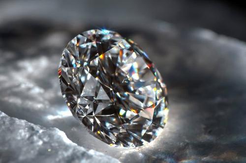 国际公认的六大宝石 欧泊是国际排名第六的宝石