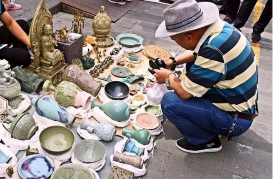 中国十大文玩市场 郑州古玩城上榜,第一位于文化名城西安