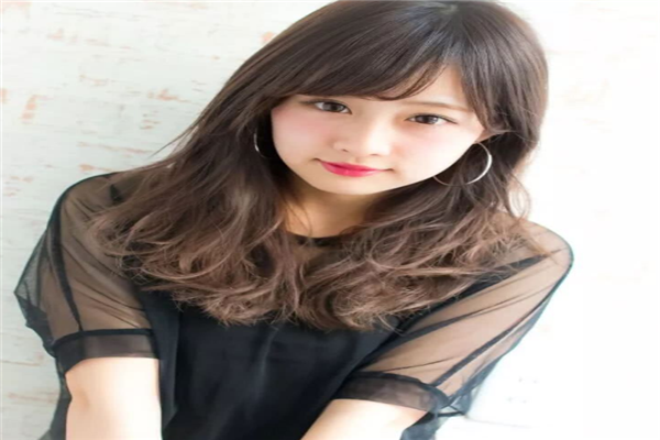 保山十大美容美发中心排行榜：甲宝玉美甲上榜，西丽梦美发第一