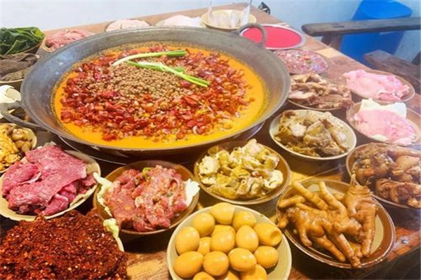 重庆十大热门餐厅排名:卤校长上榜，第3正宗羊肉串