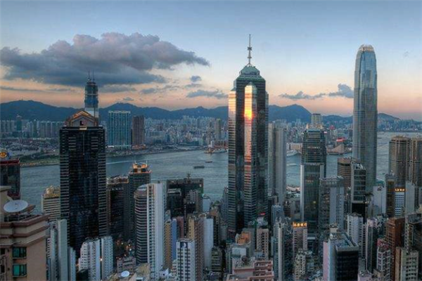 中国最忙碌的十大城市：“魔都”上海排第二，第一寸土寸金