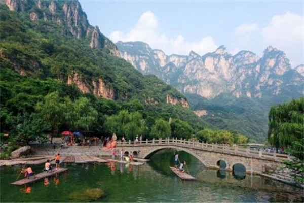 河南省十大美丽县城 新县是中原南门，南召县为生态旅游县