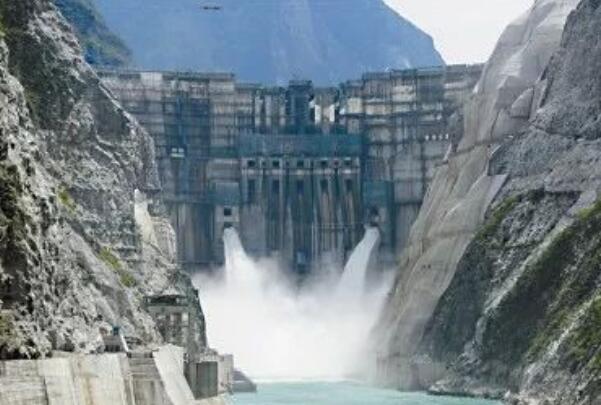 全球十大大坝高度排名，中国水电站占榜单一半，第二建成于1980年