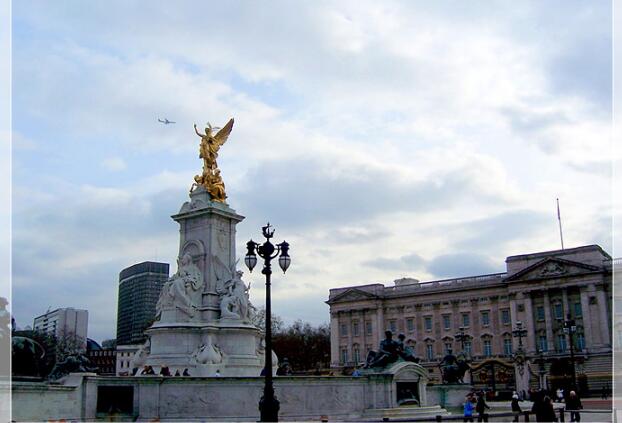 英国十大著名建筑，白金汉宫里都是王子和公主