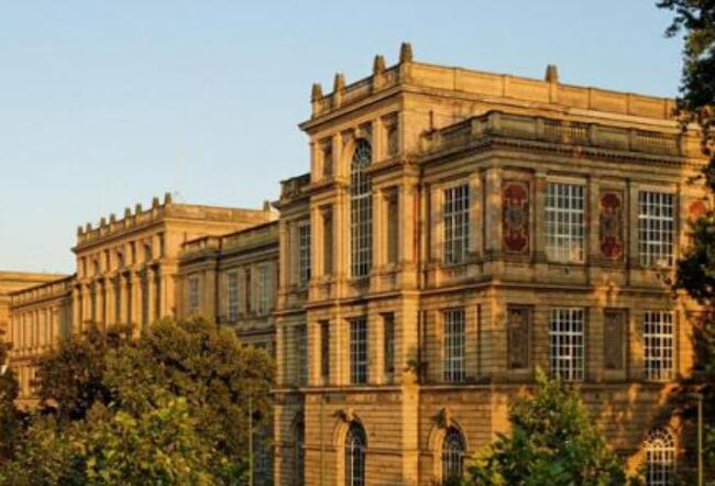 世界四大美术学院 这所学校每年给你七万还不收学费！