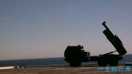 灭70千米外目标!美陆军远火上舰展示最远海上攻击距离