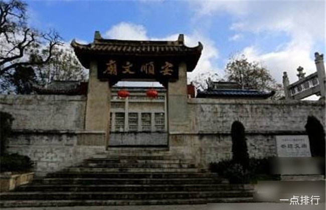 安顺十大旅游景点大全 安顺最值得去的景点推荐