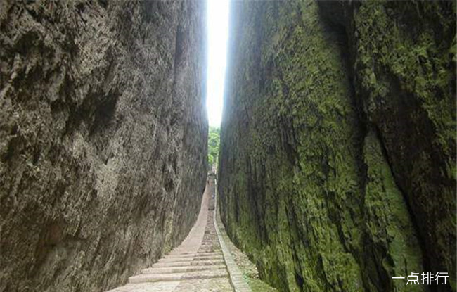 峨眉山十大旅游景点排名 峨眉山必游景点介绍