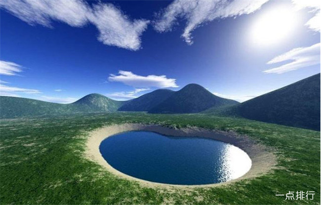 世界十大最浪漫的心形湖泊 情侣们最佳的旅行胜地