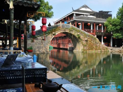 江南水乡六大古镇排名  古镇旅游攻略