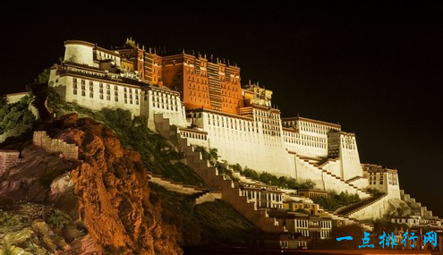 西藏旅游景点排名 第一是很多朝圣者的圣地