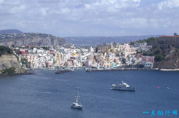 世界上十大不寻常的旅游景点排行 不去不知道