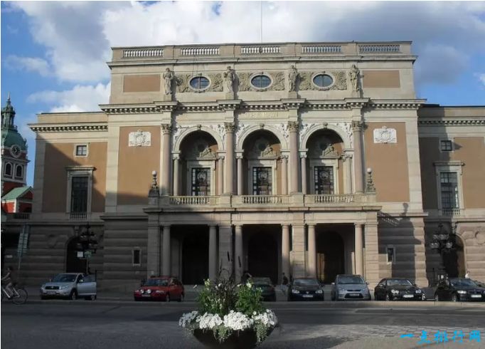 世界上最神奇的歌剧院排行榜 悉尼歌剧院排行第一