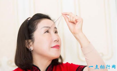世界上最长的睫毛 中国女子睫毛长12.4厘米