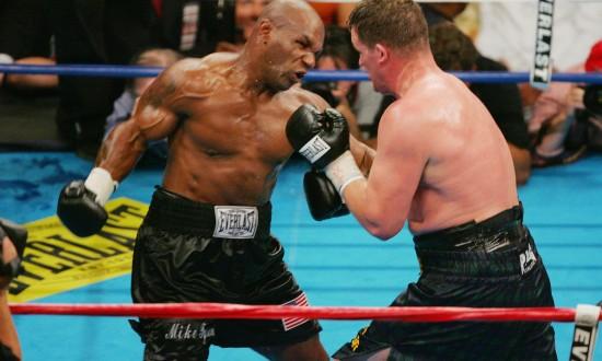 世界上最重的拳：泰森一拳860磅打死一头牛