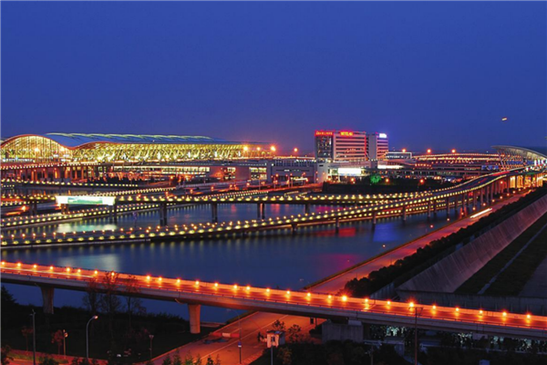 全国十大特大城市 苏州上榜，第九南京潜力十足发展迅速