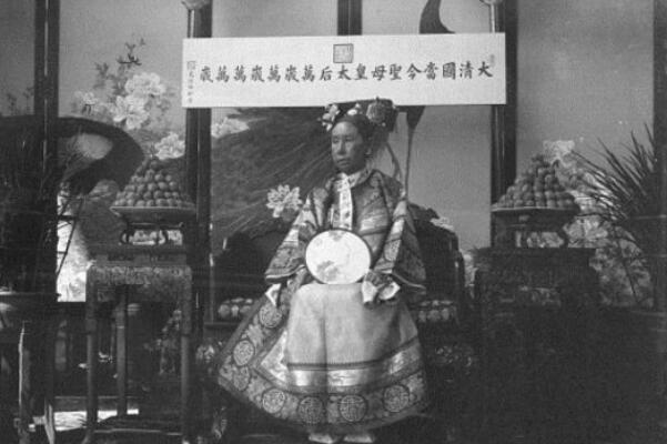 世界十大女性统治者，中国上榜2位，第六是俄罗斯唯一女大帝
