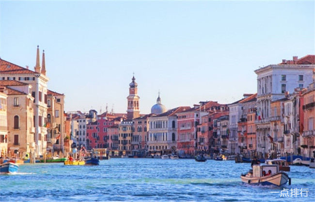 威尼斯80%被淹 民众怒斥当权者腐败