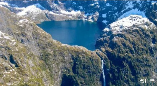 世界十大奇特瀑布 排名第一的天使瀑布高达979米