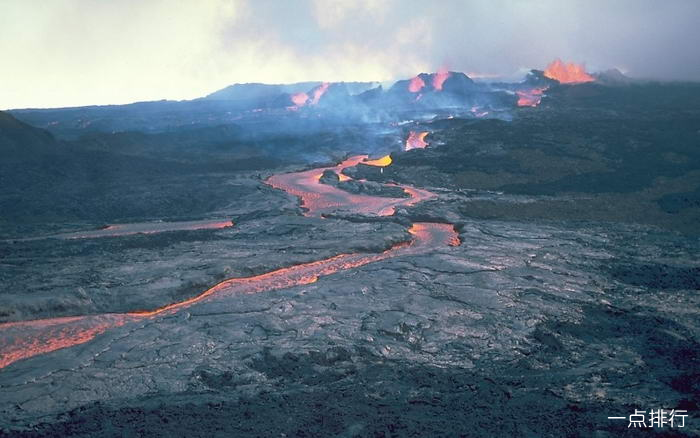 世界上最活跃的10座火山 黄石火山口爆发可能会导致世界毁灭