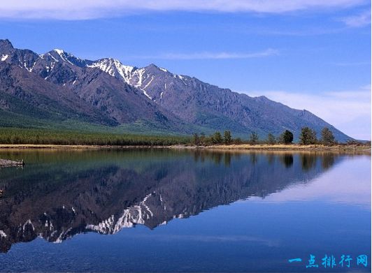 世界上最深的湖泊 贝加尔湖的水可供50亿人饮用半个世纪