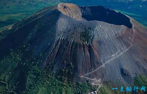 全球十大最活跃火山 美国黄石公园火山有可能喷发！