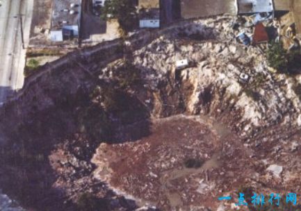 世界十起地陷事件 危地马拉天坑最离奇