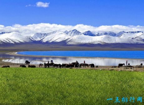 世界上最高的咸水湖纳木错 海拔4718米让你忘掉一切烦恼