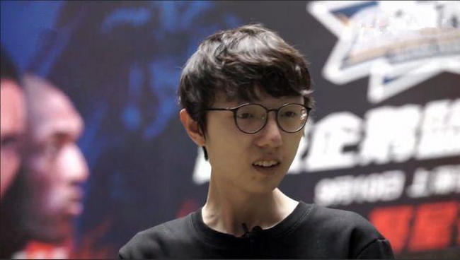 LOL S8 十大选手排名 UZI毫无争议排名第一
