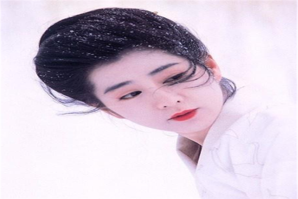 日本十大国民女神排行榜：中森明菜上榜，山口百惠第三