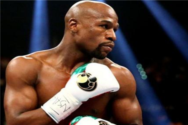 世界十大拳击运动员 迈克·泰森拥有无可比拟的重拳
