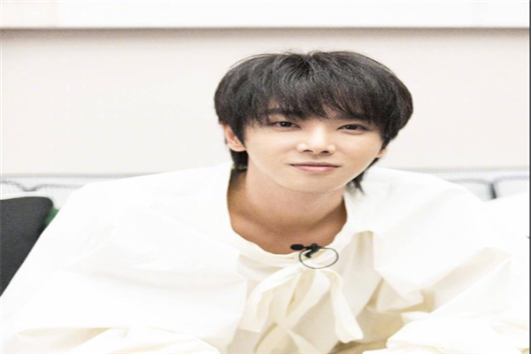 2020华语男歌手排行榜：张艺兴上榜，TFBOYS成员皆上榜