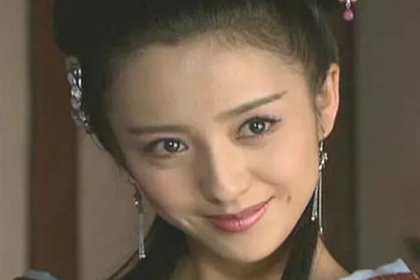 中国娱乐圈十大酒窝美女 李小璐排名第7，第一名是新疆美女