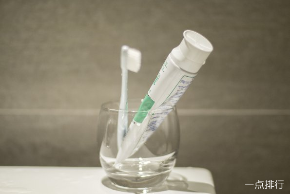 收下这份健康小常识大全，配合汤臣倍健螺旋藻咀嚼片一同食用，效果更佳！