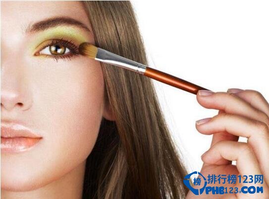 最好用的眼影排行榜，芭比波朗眼影排名第二爱丽小屋第十