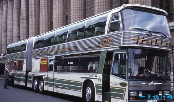 世界上最大的公交巴士 可以运送256名乘客
