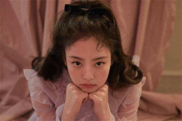 韩国爱豆排行榜：田柾国上榜，第八女团风格独特