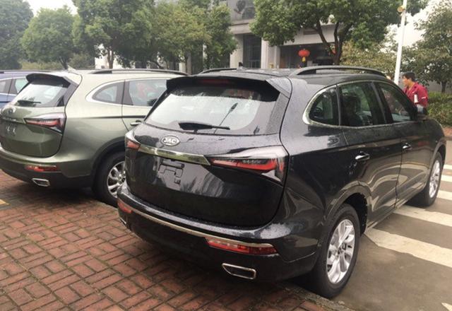 瑞丰s5带天窗价格 一般比不带天窗的贵5000RMB