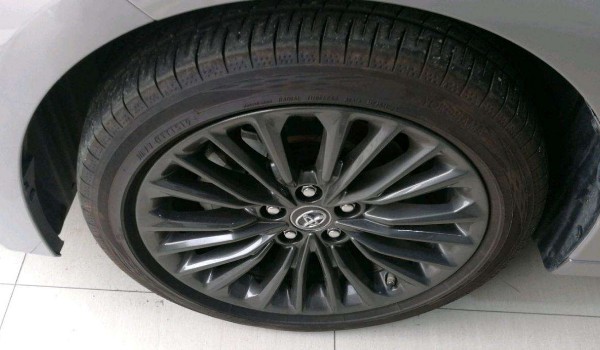 亚洲龙轮胎型号规格图片